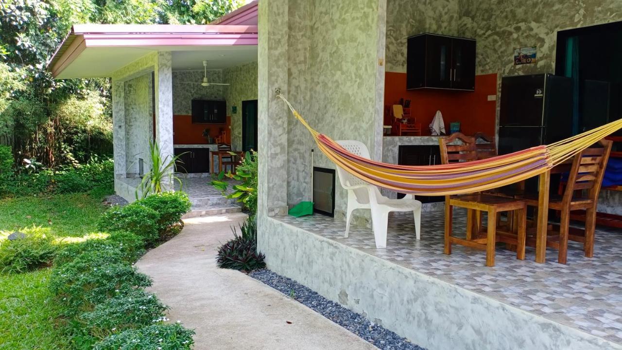 Nananuira Apartment And Room Khao Lak Extérieur photo