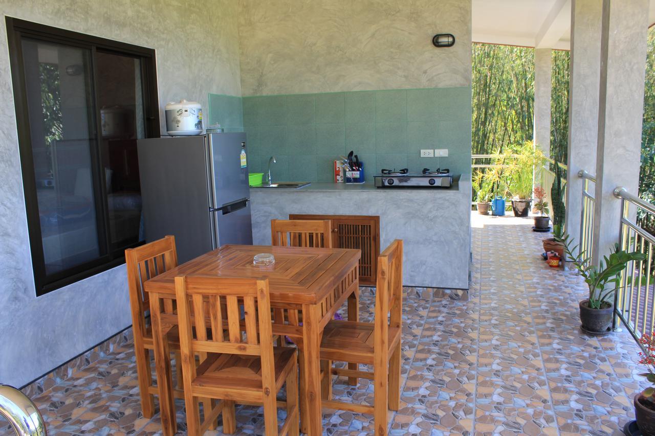 Nananuira Apartment And Room Khao Lak Extérieur photo