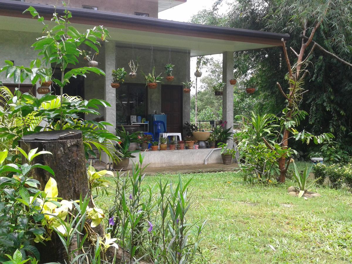 Nananuira Apartment And Room Khao Lak Extérieur photo