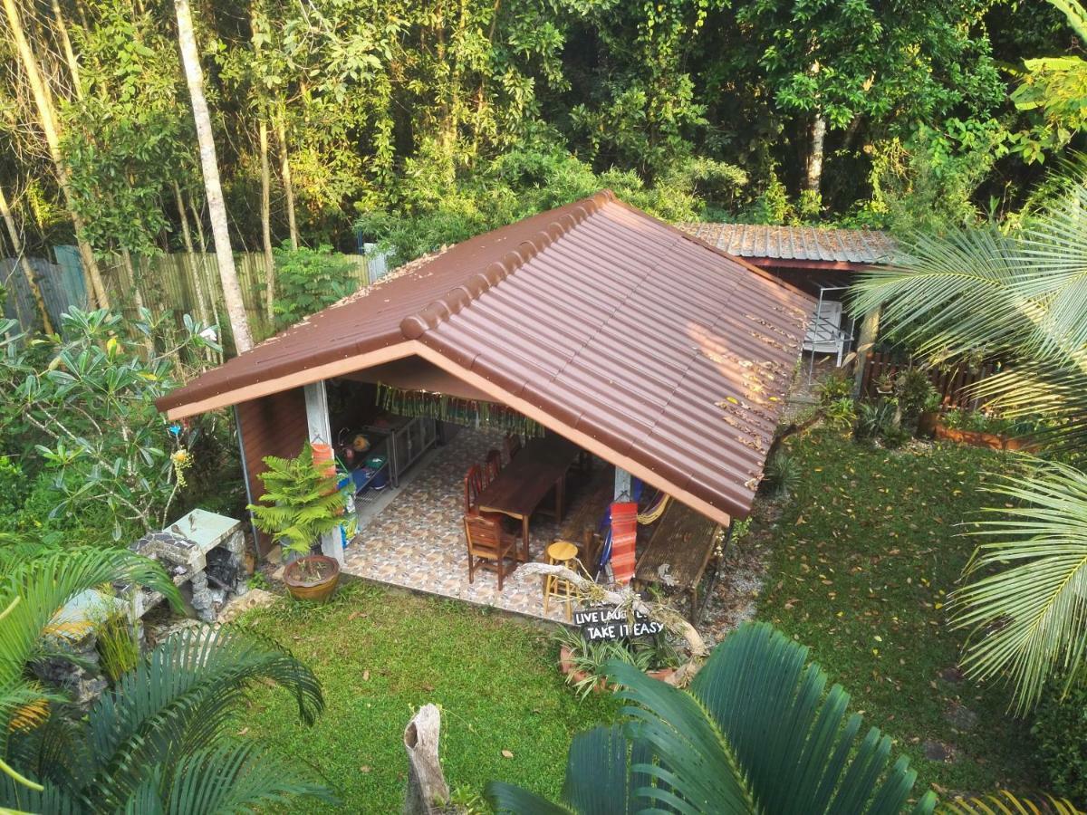 Nananuira Apartment And Room Khao Lak Extérieur photo